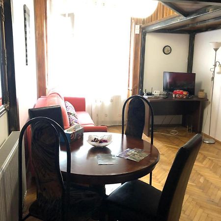 Dalina'S Art Corner Apartment Oradea Luaran gambar
